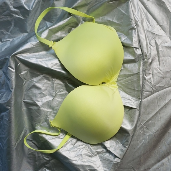 Victoria's Secret Other - Victoria's Secret 32D Plunge Bra